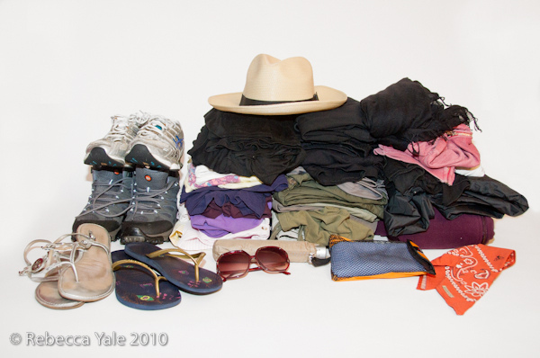 RYale_Clothes_Packing_1